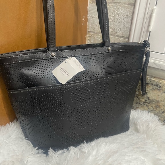 Coach Leather Tote Bag- NWT with Dust Bag - Picture 7 of 17
